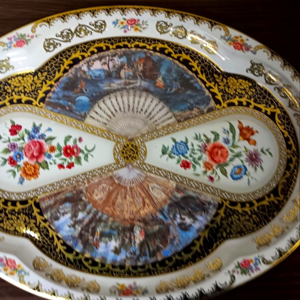 England Antique 1971 dining serving metal tray